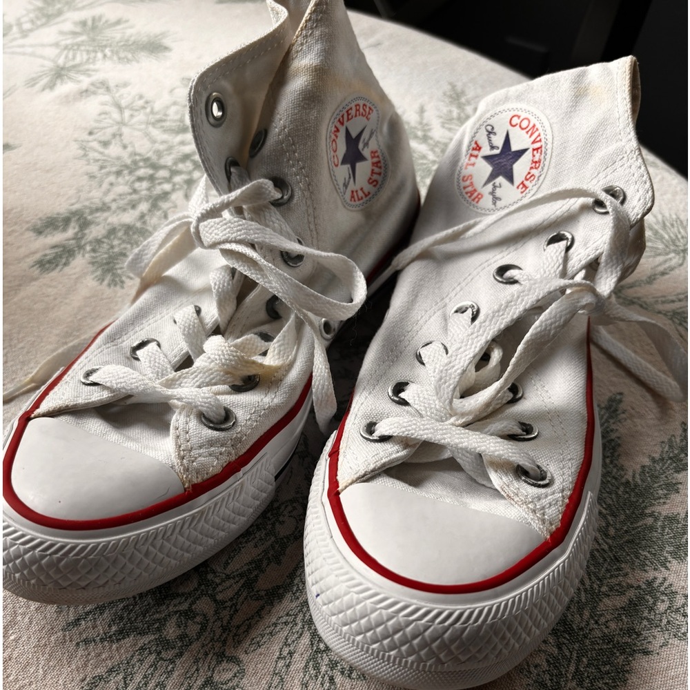 Converse All Star high tops size men 5/ womens 7